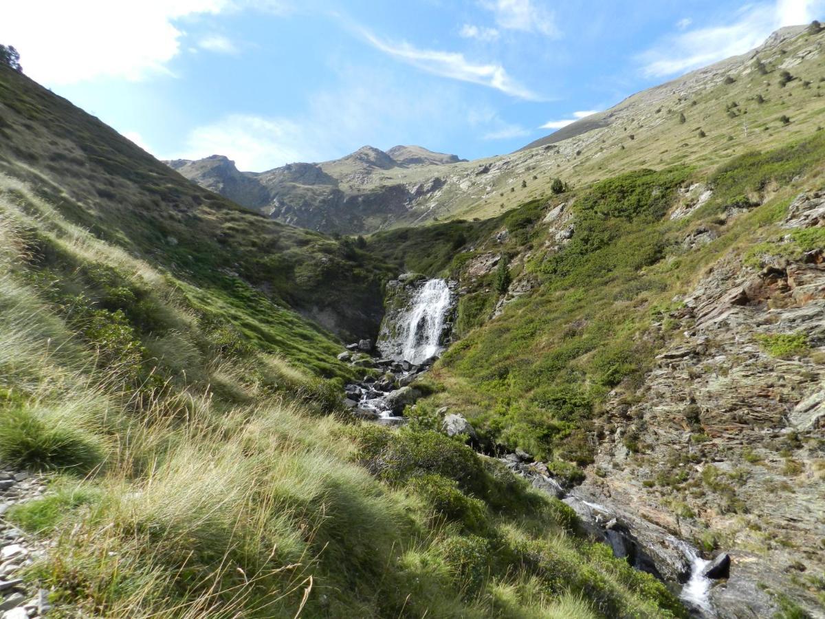 Apartaments Turistics Prat De Les Mines Ordino Esterno foto